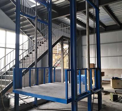 导轨式升降平台